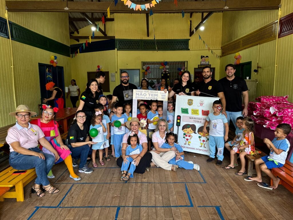 Além de orientações, o evento contou com um momento lúdico com a entrega de presentes e lanche especial para as crianças da Creche Belo Jardim Rural. Foto: assessoria PCAC