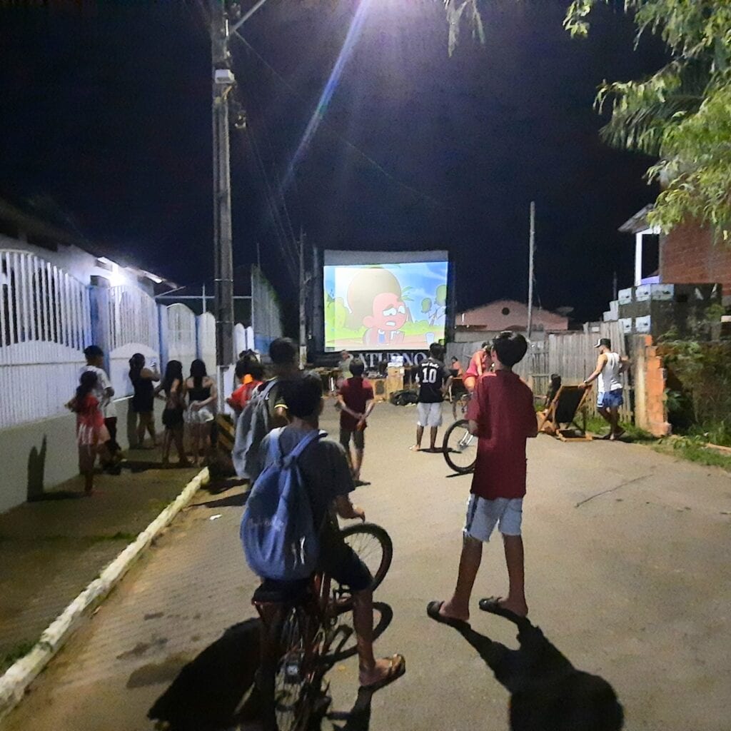 Cinema Possível no bairro 6 de Agosto, em Rio Branco. Foto: cedida