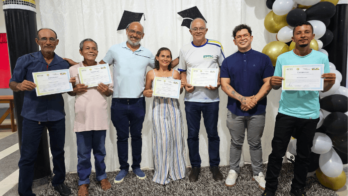 Três mulheres se inscreveram no curso de pedreiro, mas somente Raimunda conseguiu finalizar a capacitação. Foto: Ascom/Ieptec