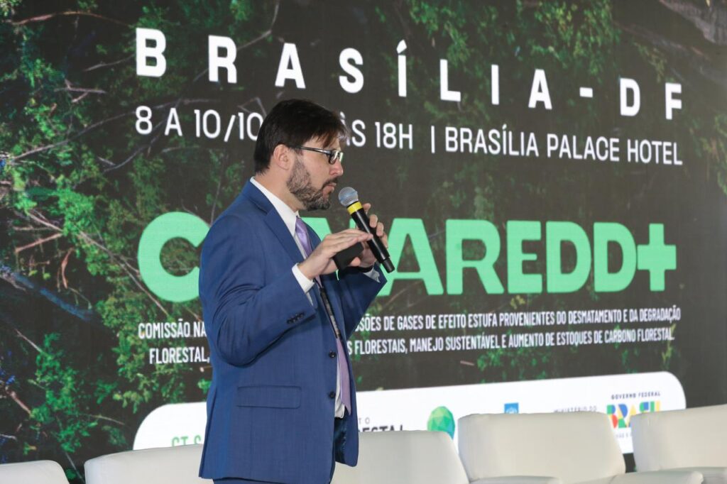 Raoni Rajão, do MMA, disse que as contribuições irão subsidiar na elaboração de uma minuta de resolução sobre adesão a projetos de REDD+. Foto: Marco Aurélio