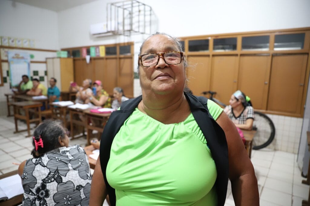 Professora Janete Castro: “Gosto de ensinar, é gratificante”. Foto: Mardilson Gomes/SEE