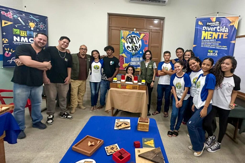 Equipe do Núcleo de Matemática e Ciências Aplicadas desmistificou o ensino das ciências exatas para os alunos. Foto: Divisão de Inovações Educacionais/SEE