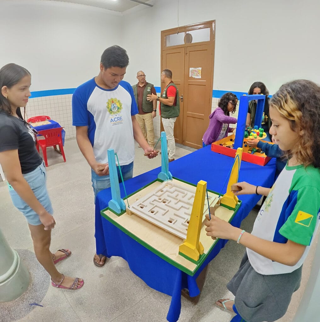 Evento levou inovação tecnológica a alunos de Xapuri. Foto: Divisão de Inovações Educacionais/SEE 