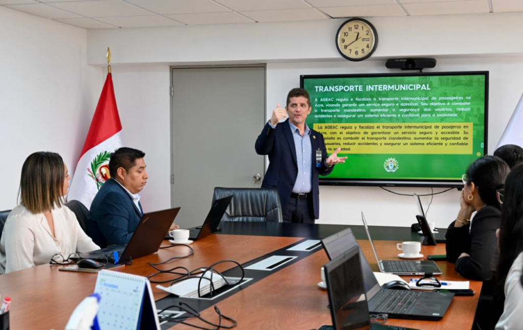 Encontro, realizado em Lima, Peru, destaca o compromisso das instituições em promover inovação e eficiência no setor regulado. Foto: cedida