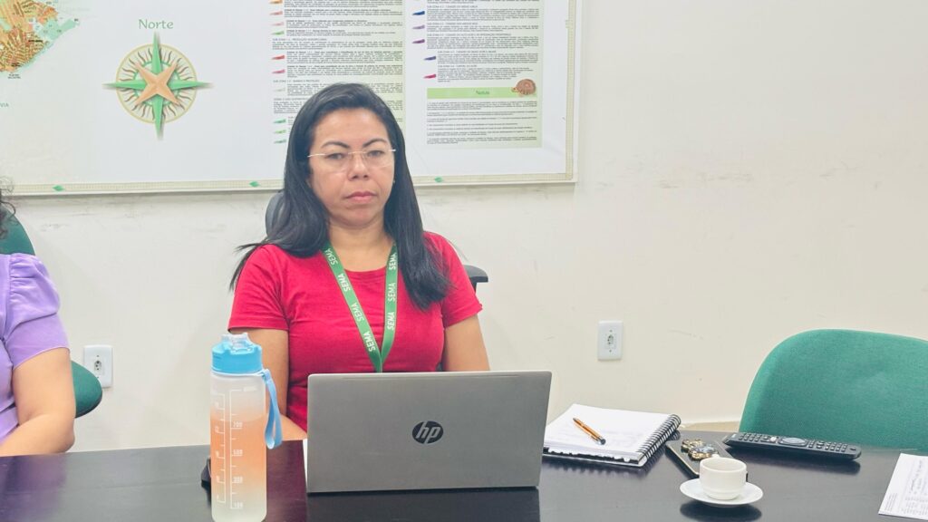 Chefe do Departamento de Recursos Hídricos e Qualidade Ambiental da Sema, Ana Negreiros participou reunião. Ana Thaís Cordeiro/IMC