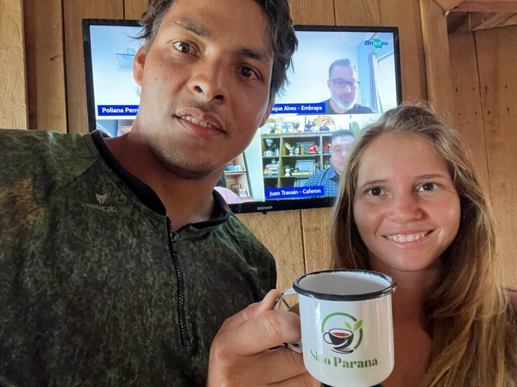 Antônia Kurvski e o marido Lucas Silva já foram premiados em concursos pela qualidade do café que produzem. Foto: cedida