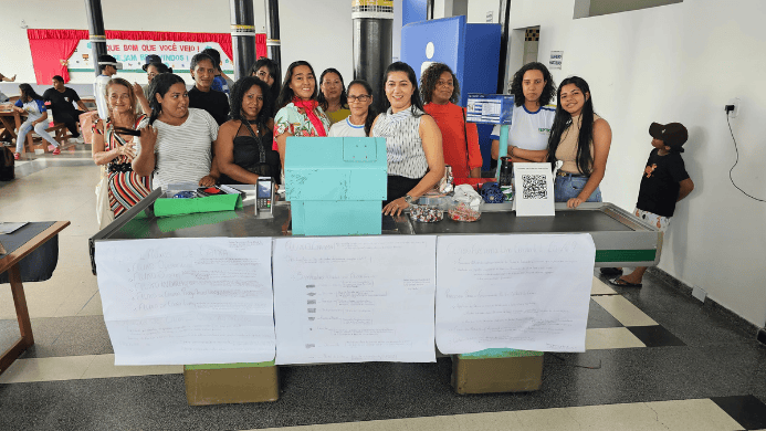 Alunas do curso de operador de caixa, outra formação que faz parte do catálogo de cursos do programa Mulheres Mil. Foto: Ascom/Ieptec.