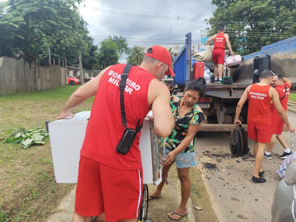 Primeiras famílias começaram a ser removidas no bairro da Base, em Rio Branco. Foto: Lamlid Nobre