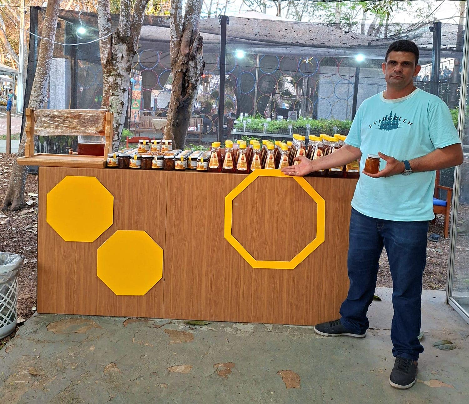 Selo D’Colônia transforma a realidade de apicultor no Acre e abre portas para novos mercados