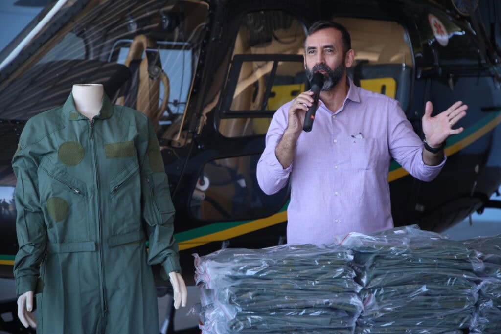 Secretário de Segurança Pública, José Américo Gaia, na entrega de novos uniformes ao Ciopaer e Asa fixa. Foto: Dharcules Pinheiro/Sejusp