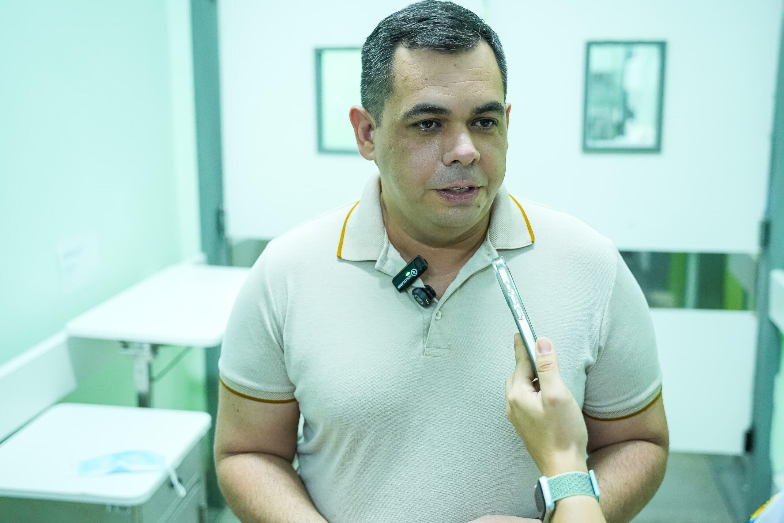 Gerente do hospital, Hélio Bentes reforça que o Opera Acre deixou de ser esforço temporário e se consolidou como política pública permanente. Foto: Diego Silva/Secom