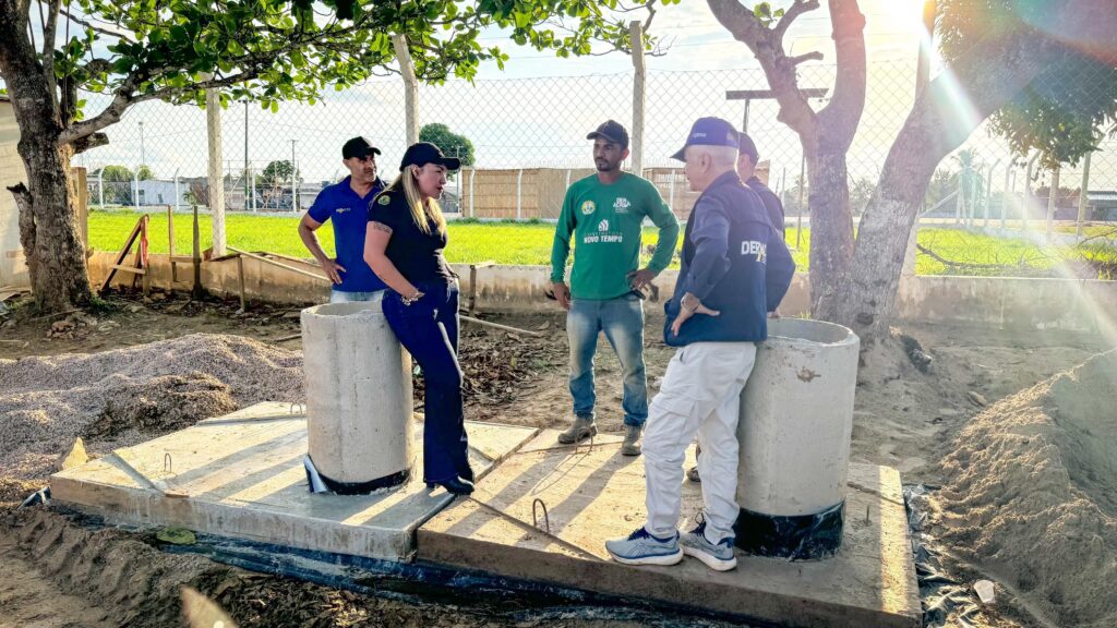 Presidente do Deracre, Sula Ximenes, acompanhou a obra de perto. Foto: Thauã Conde/Deracre