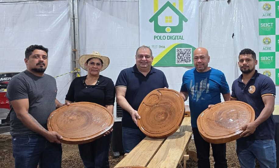 Mais de 11 empresas do setor em Xapuri expuseram produtos do setor. Foto: Luan Cesar/Seict