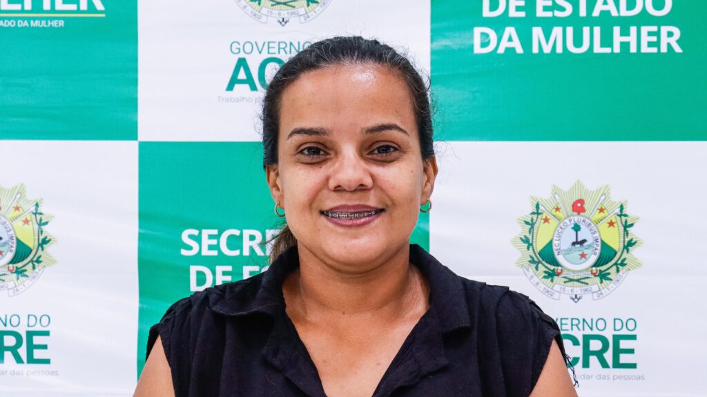 Maria Alderlandia Silva: “Essa ação do Estado, por meio da Semulher, é excelente pois nos permite conhecer nossos direitos, assim como outras iniciativas que foram feitas e que já nos beneficiaram, agradecemos de coração”. Foto: Diego Silva/ Secom
