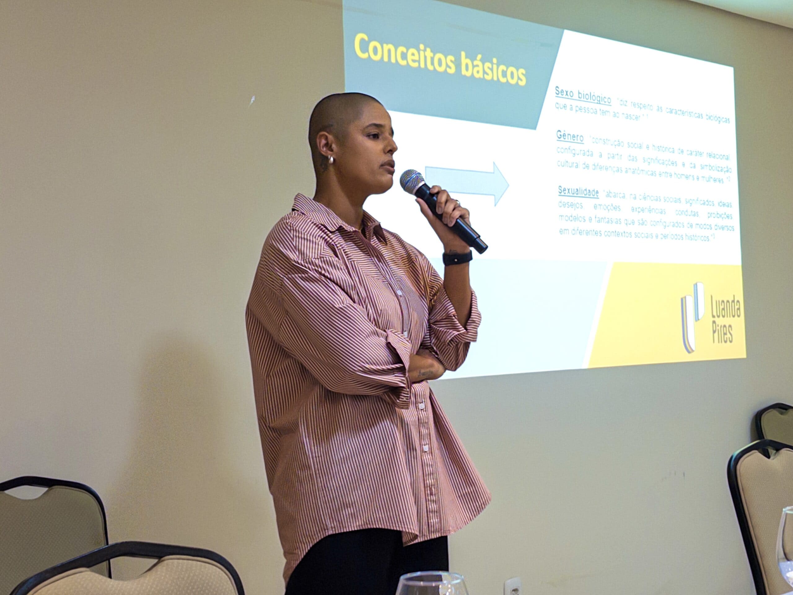 Especialista abordou os termos a serem utilizados nos meios de comunicação e os que devem ser evitados. Foto: Yasmin Sá/SEASDH