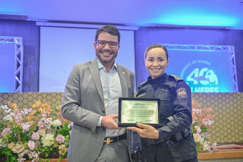 Governador foi o primeiro gestor a designar uma mulher para o Comando-Geral da PM. Foto: Diego Gurgel/Secom