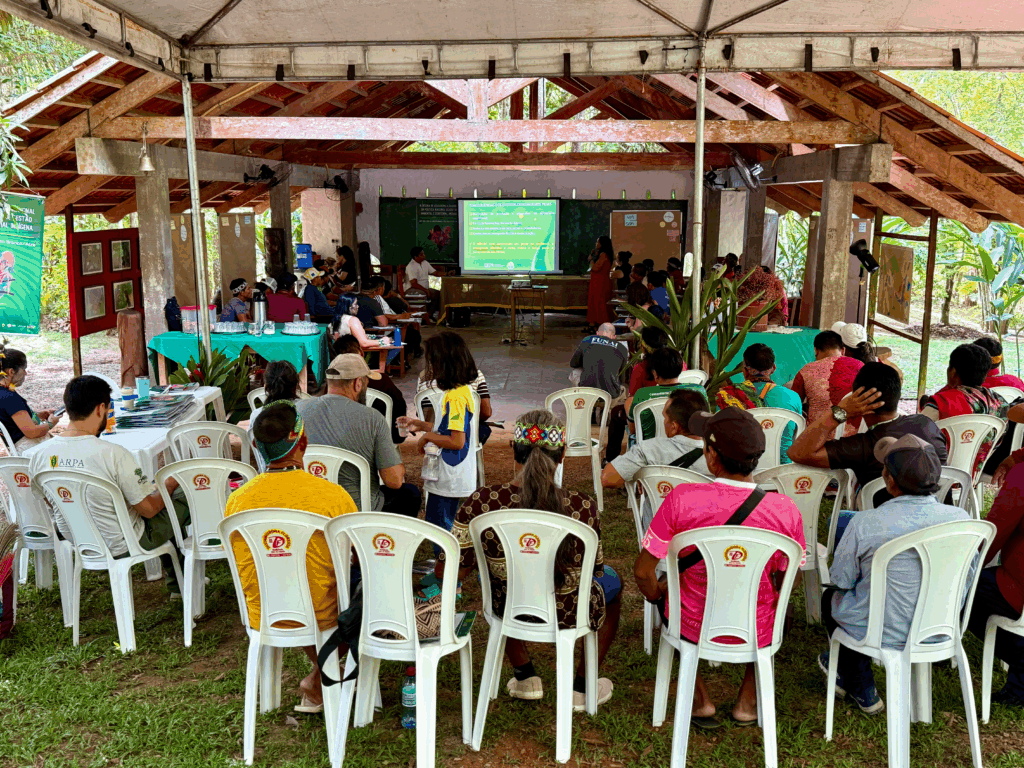 Durante três dias de atividades, as lideranças indígenas compartilharam experiências relacionadas à construção e execução dos Planos de Gestão Territorial e Ambiental. Foto: Pedro Henrique Alves/Sepi