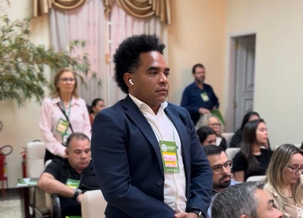 Representantes institucionais da Política de Atendimento são empossados, assumindo a missão de multiplicar boas práticas em suas instituições. Foto: Ludymila Maia/OCA