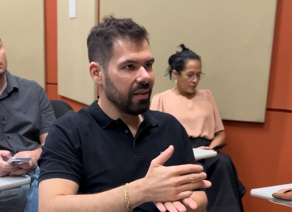 Pedro Pascoal destaca a importância da parceria entre a OCA e a Sesacre para aprimorar o atendimento hospitalar. Foto: Ludymila Maia/OCA