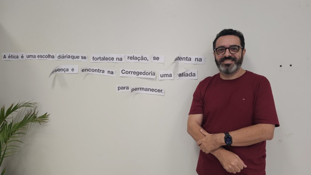 Francisco Housemam, servidor do Iapen, participou de dinâmicas e declarou que esse “é um tema de importância, principalmente com esse vínculo ao sistema prisional”. Foto: Isabelle Nascimento/Iapen