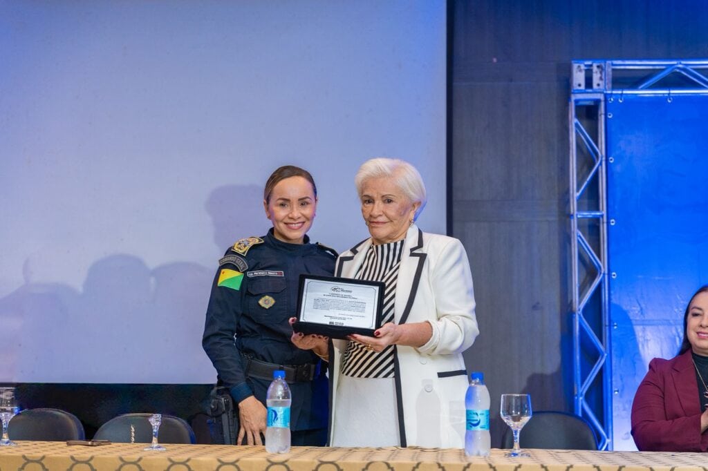 Ex-governadora comandou o Acre por 300 dias e destacou a valorização das mulheres no âmbito da instituição. Foto: Matheus Holanda/PMAC