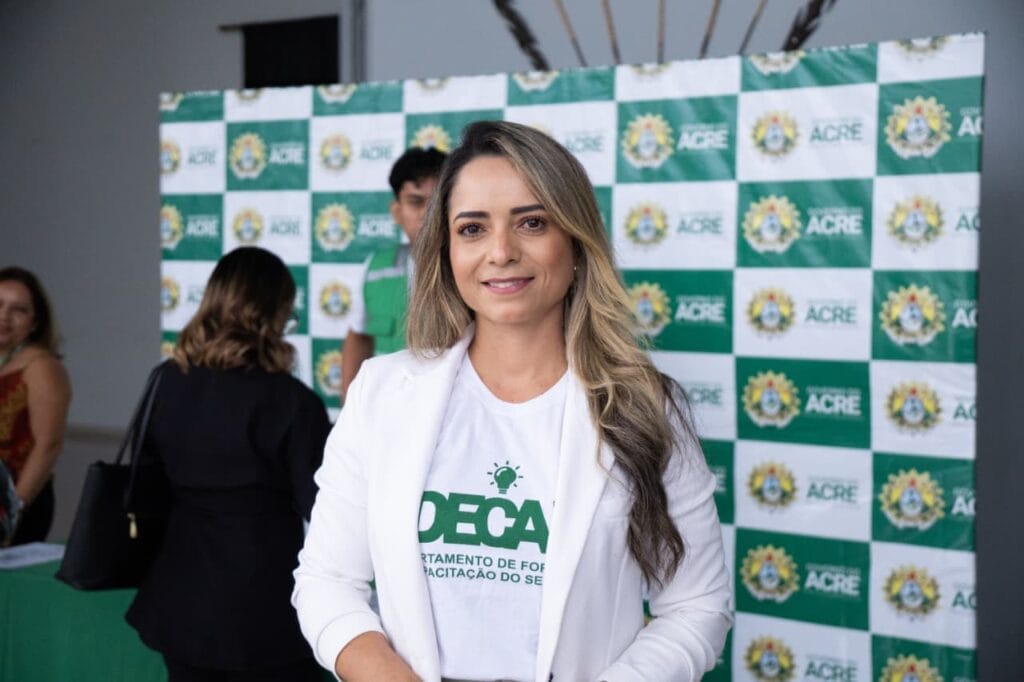 Priscila Melo: “A palestrante Cláudia Costin, educadora de destaque e especialista no assunto, possui vasta experiência. Sua expertise é um valioso recurso para os servidores do Estado do Acre”. Foto: Marcos Santos/Secom