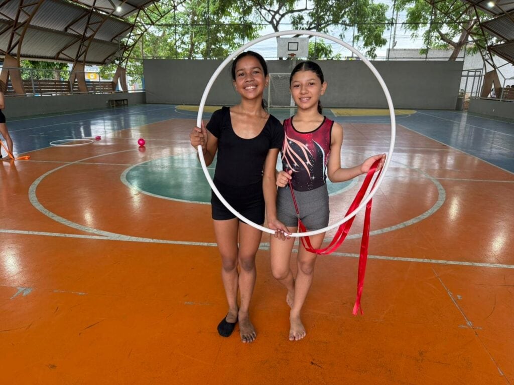 Natiele e Thayrini dizem viver a realização de um sonho. Foto: Jorge Feitosa/SEE