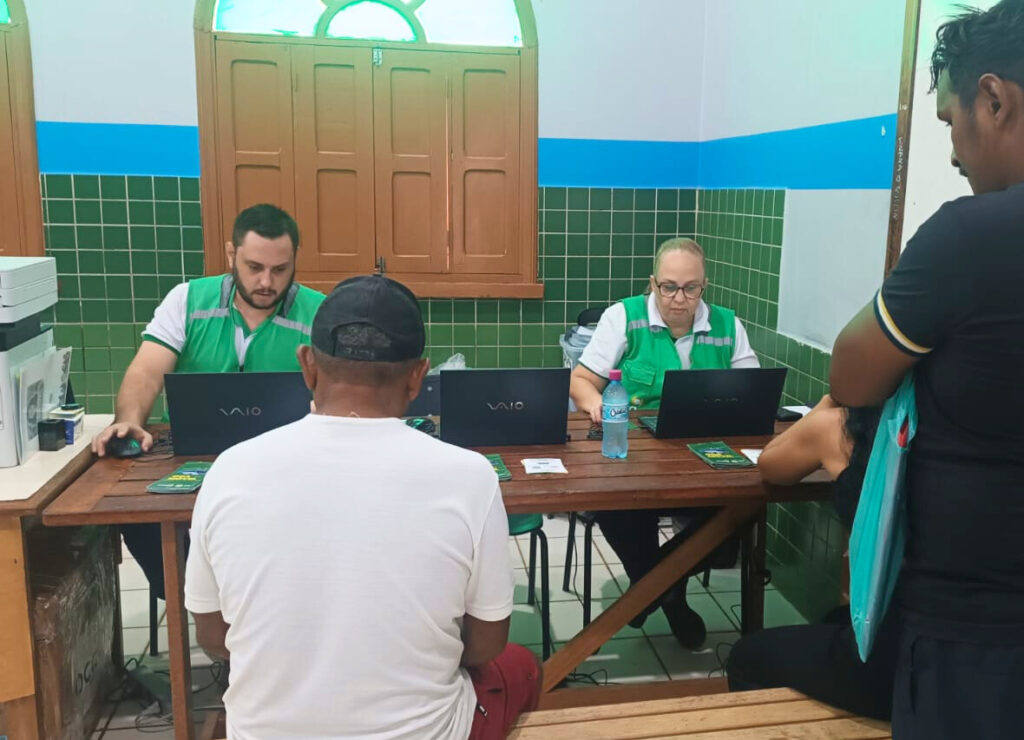 Moradores de comunidades rurais recebem serviços de cidadania na ação itinerante. Foto: cedida