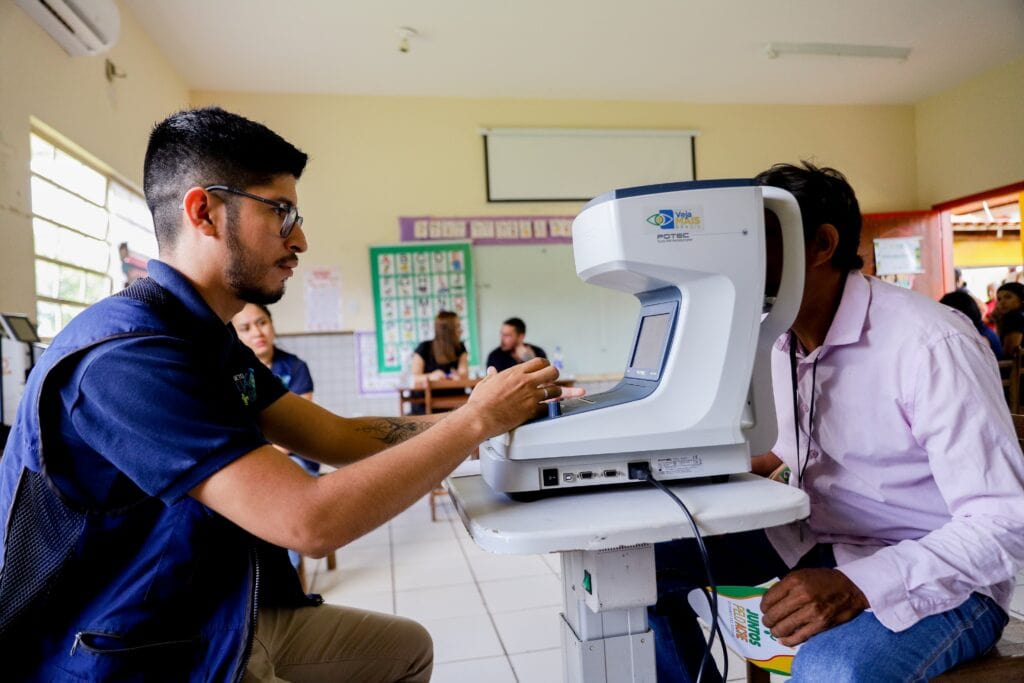 Valmir foi atendido por equipes da Santa Casa junto com a clínica do Eduardo Veloso. Foto: Neto Lucena/Secom