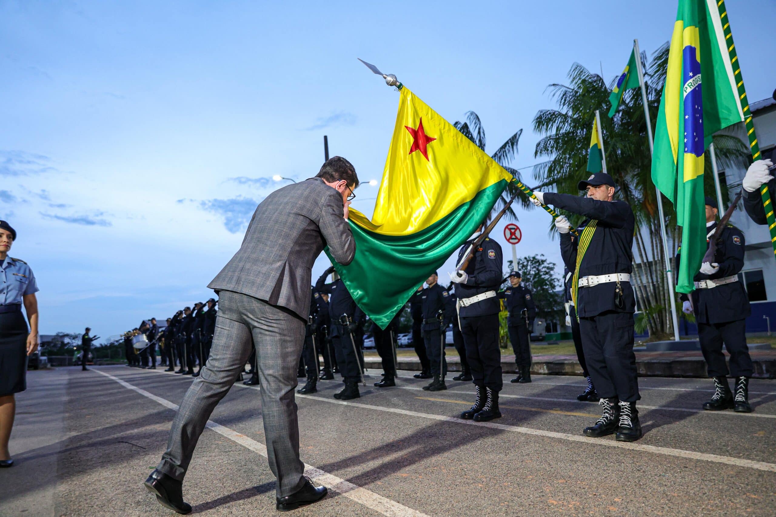 Governador Gladson Camelí demonstra amor e orgulho do estado. Foto: José Caminha/Secom