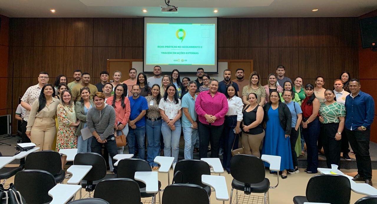 Servidores participam da oficina de Boas Práticas de Acolhimento e Triagem, realizada pela OCA em parceria com a SEASDH. Foto: Daniel de Paula/OCA