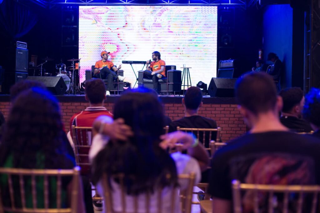 Painel com dublador Fábio Lucindo (voz Kuririn) reuniu grande público. Foto: Dhárcules Pinheiro/Secom