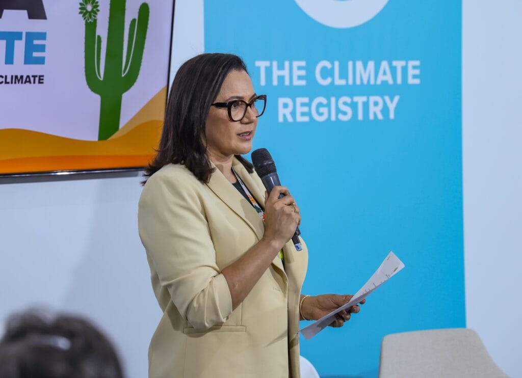 Vice-governadora participou de painel falando sobre cooperação entra o Acre e a Califórnia. Foto: Pedro Devani/Secom