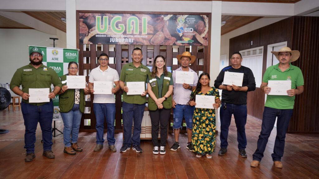 Entrega dos termos de posse dos novos conselheiros do biênio 2025-2027, que passaram a compor oficialmente o colegiado. Foto: Uêslei Araújo/Sema