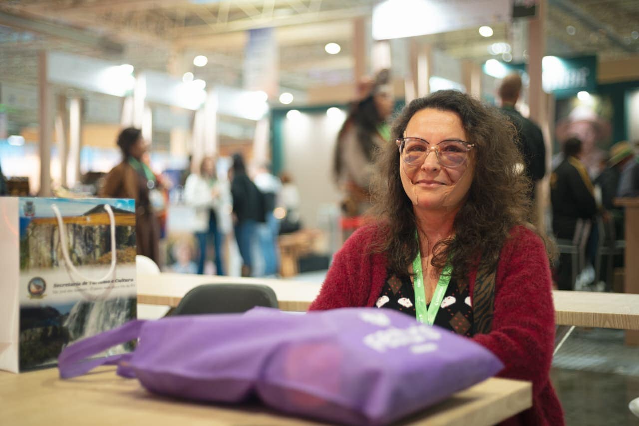 Ângela Klos elogiou o quibe de arroz acreano. Foto: Marcos Rocha/Sete