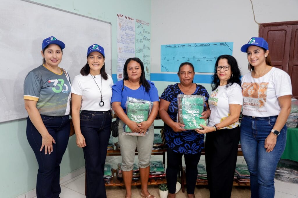 Vice-governadora participou da ação em Marechal Thaumaturgo. Foto: Neto Lucena/Secom