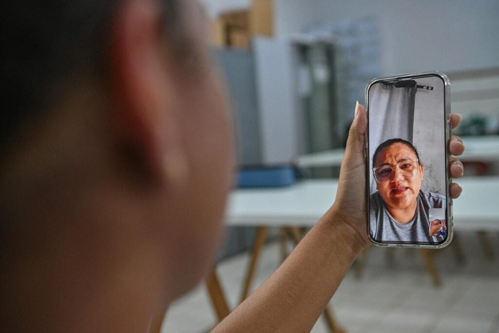 Emoção e orgulho: familiares deixam mensagens de incentivo aos filhos que farão o Enem neste domingo. Foto: Diego Gurgel/Secom