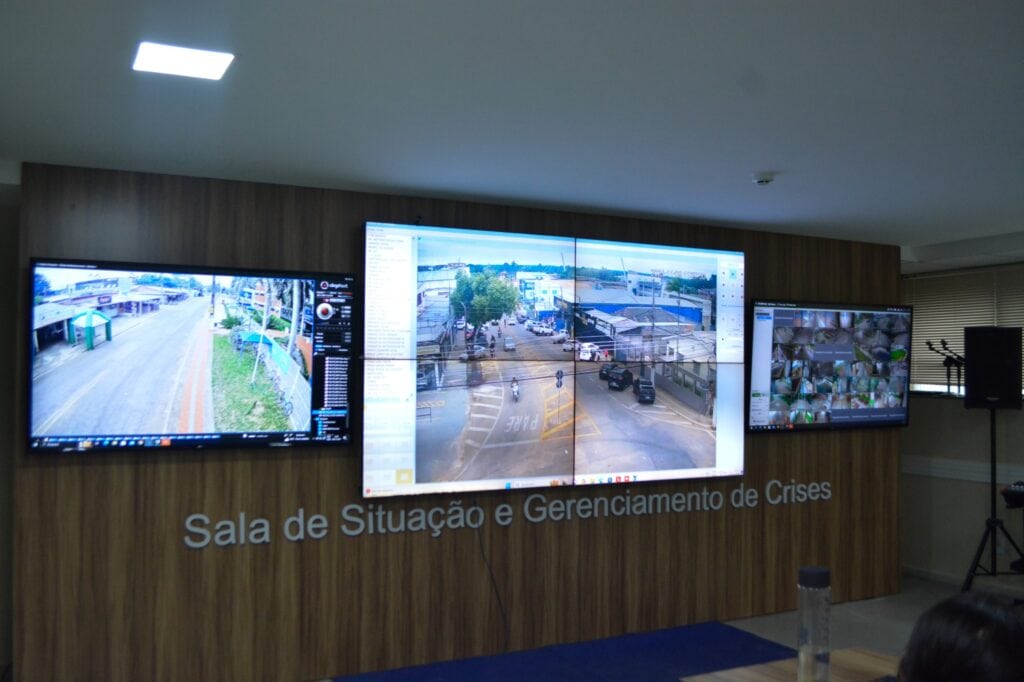 Sistema de videomonitoramento acompanha as principais áreas urbanas e escolas do Acre, reforçando a segurança durante o exame. Foto: Italo Sousa/Sejusp