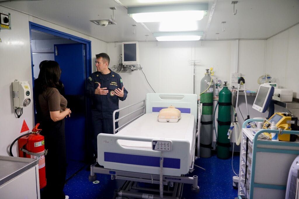 Navio também conta com complexo hospitalar. Foto: Neto Lucena/Secom