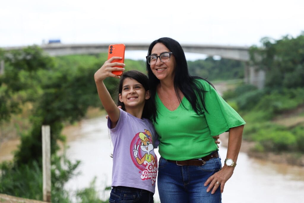 Ana Maria Lessa veio de Rio Branco para acompanhar entrega da ponte. Foto: Dhárcules Pinheiro/Secom