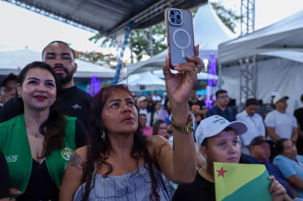 Chega ao fim uma espera de mais de três décadas e população comemora. Foto: Dhárcules Pinheiro/Secom