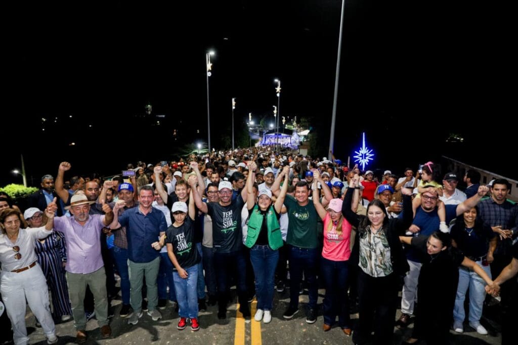 Ponte da Sibéria liga dois distritos da cidade e une comunidades. Foto: Neto Lucena/Secom