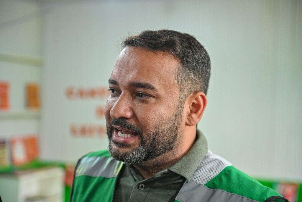 Secretário Aberson Carvalho diz que convocação será em cinco etapas. Foto: Diego Gurgel/Secom