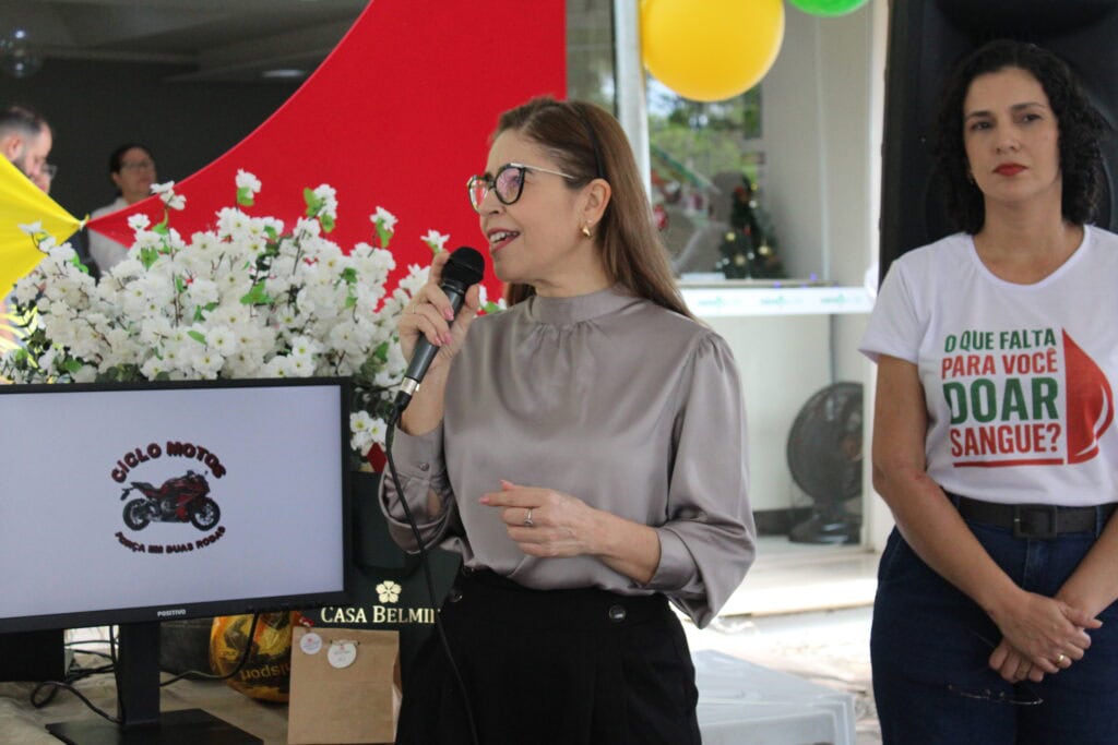 Secretária adjunta de Atenção à Saúde, Ana Cristina Moraes, destacou a relevância do gesto solidário para o sistema de saúde. Foto: Tiago Araújo/Sesacre