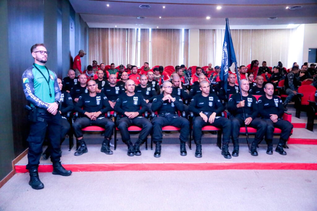 Curso tem objetivo de preparar operadores de segurança para intervenções penitências. Foto: Antonio Moura/Iapen