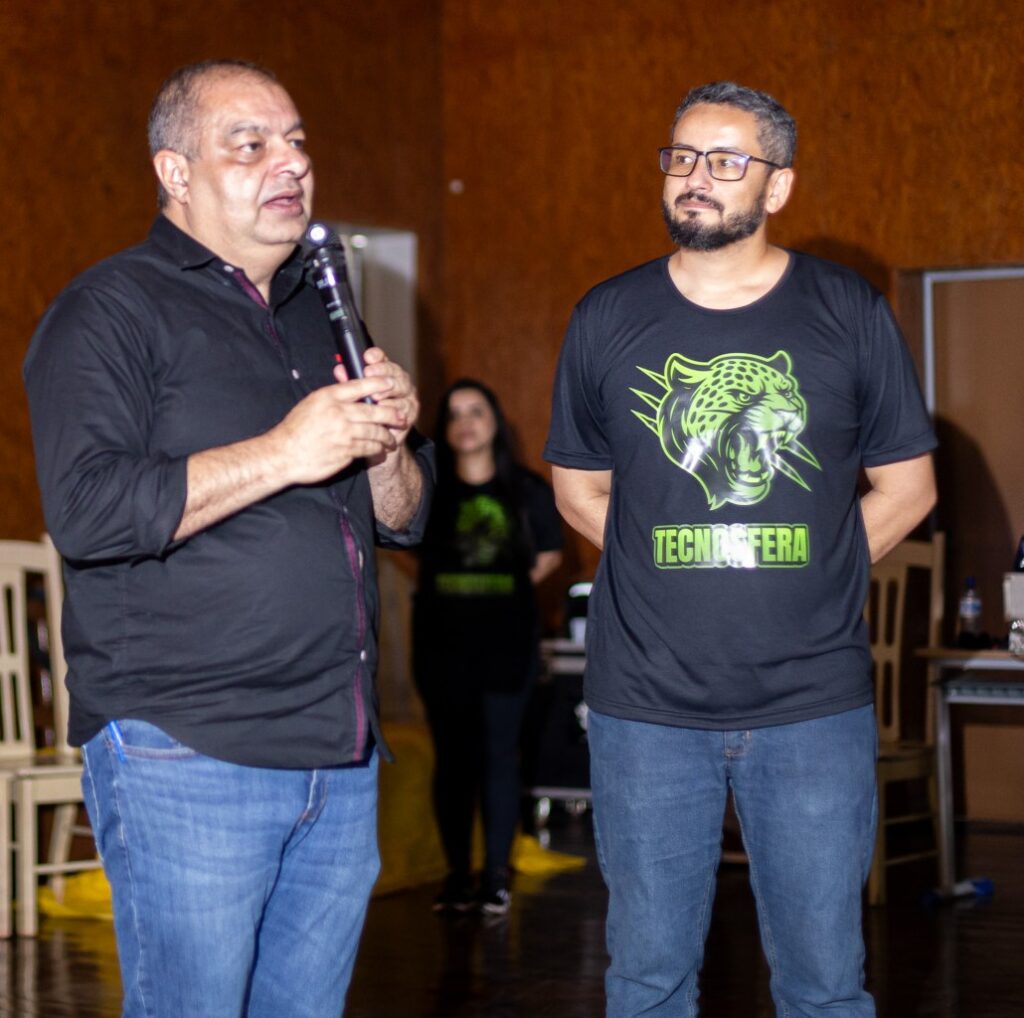 Titular da Seict, Assurbanípal Mesquita destacou importância da tecnologia e inovação no futuro profissional dos jovens. Foto: Douglas Porto/cedida