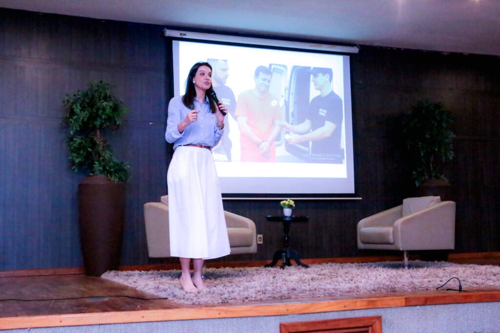 Após cerimônia, foi realizada a palestra “Conduta que Eleva: o Combate à Tortura como Compromisso Ético de Liderança”. Foto: Antonio Moura/Iapen