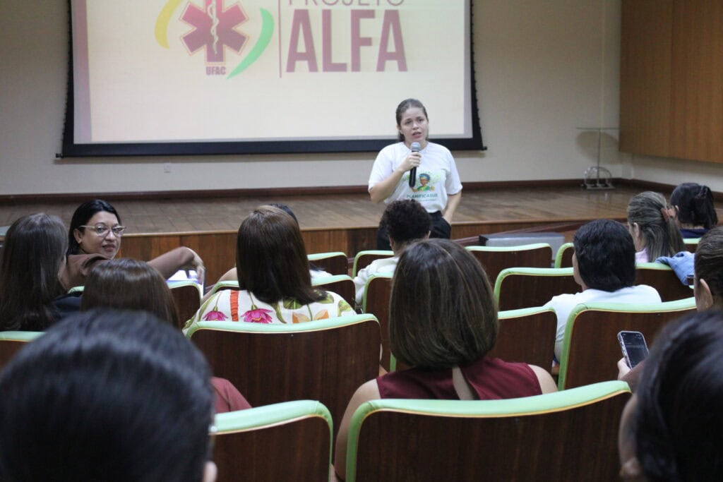 Iniciativa faz parte das ações de qualificação contínua promovidas pela Sesacre. Foto: Tiago Araújo/Sesacre