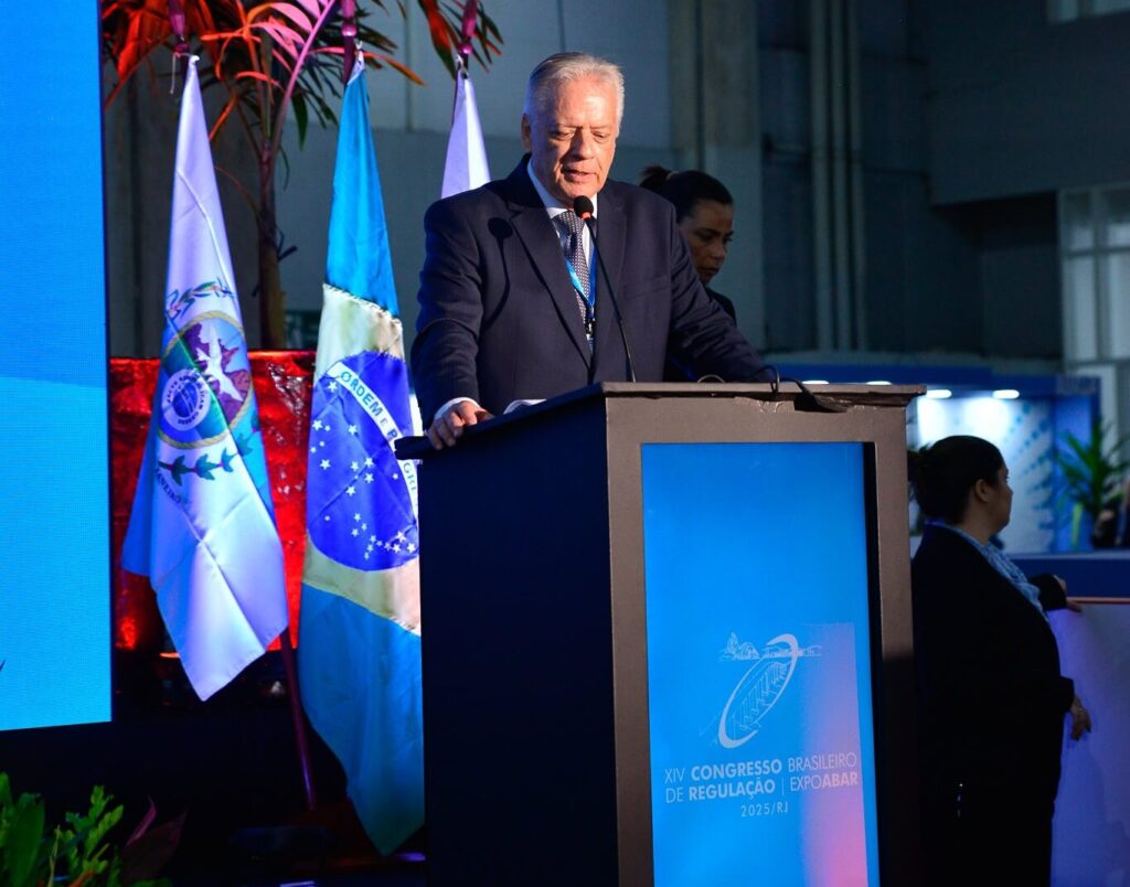 Presidente da Abar, Vinícius Benevides destacou a importância da regulação para o desenvolvimento do país e reforçou que a preservação ambiental deve orientar as decisões regulatórias. Foto: cedida