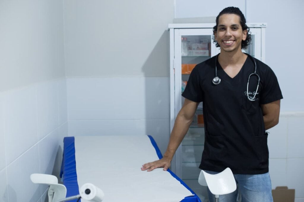 “O DIU evita a gestação, mas não previne outras doenças. Por isso, incentivamos a proteção combinada”. Foto: Dhárcules Pinheiro/Secom